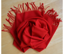 Šál jasně červený